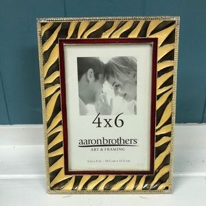 Aaron Brothers 4” x 6” zebra animal print textured epoxy picture frames w/ bling
